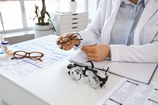 Beyond Glasses: Services You Can Find At An Optometrist Office